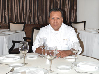 Francisco Flores Chef Ejecutivo del Restaurante Tezka