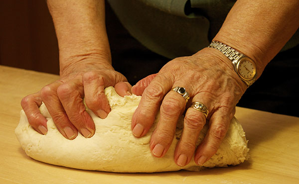 Manos abuelita